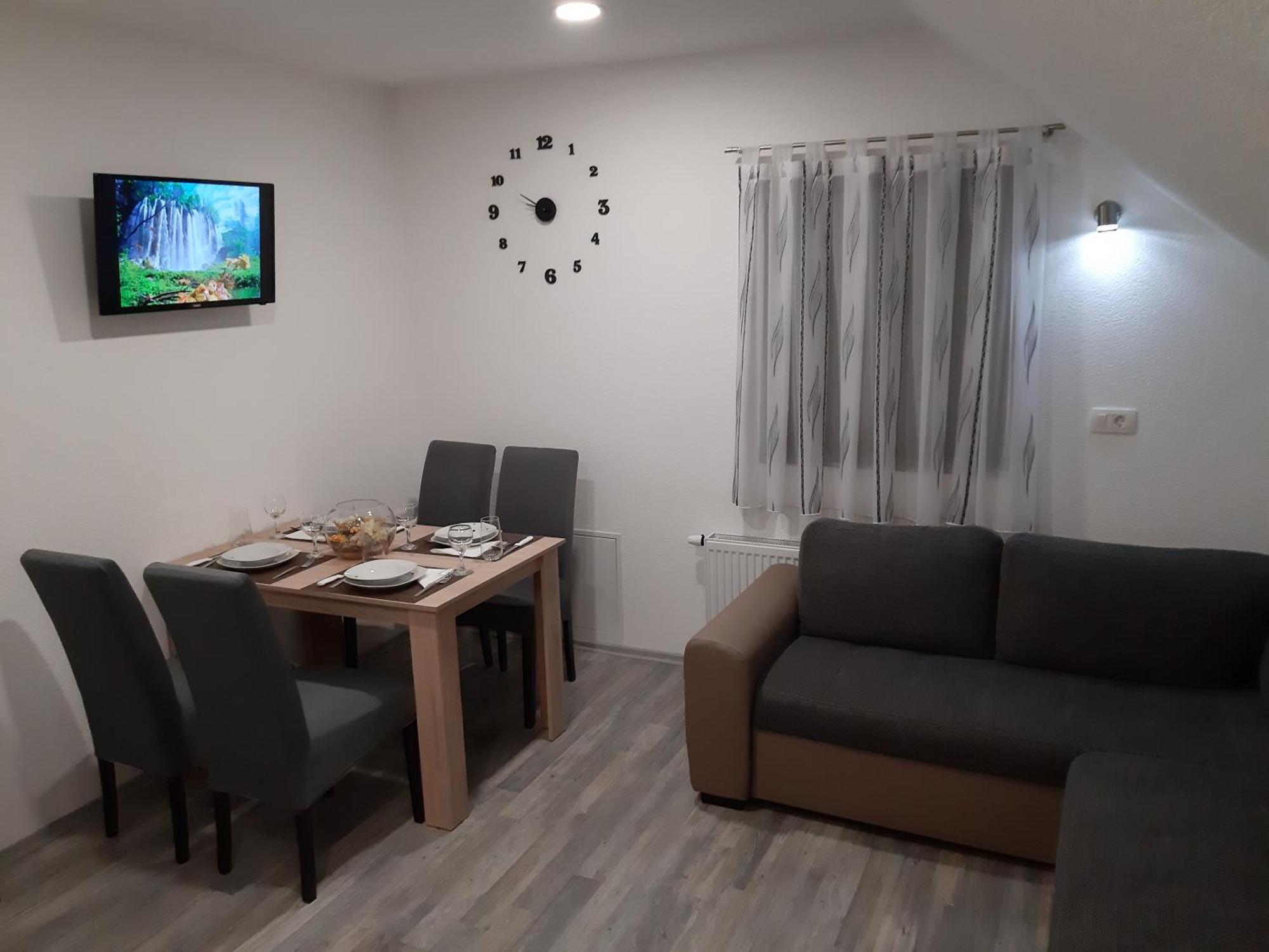 House Betty Apartment Грабовац Екстериор снимка